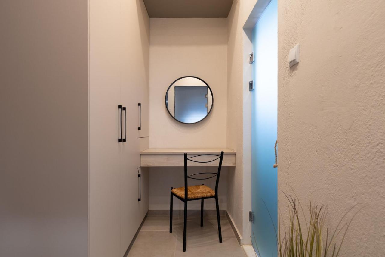 Thea Small House 잰티 외부 사진